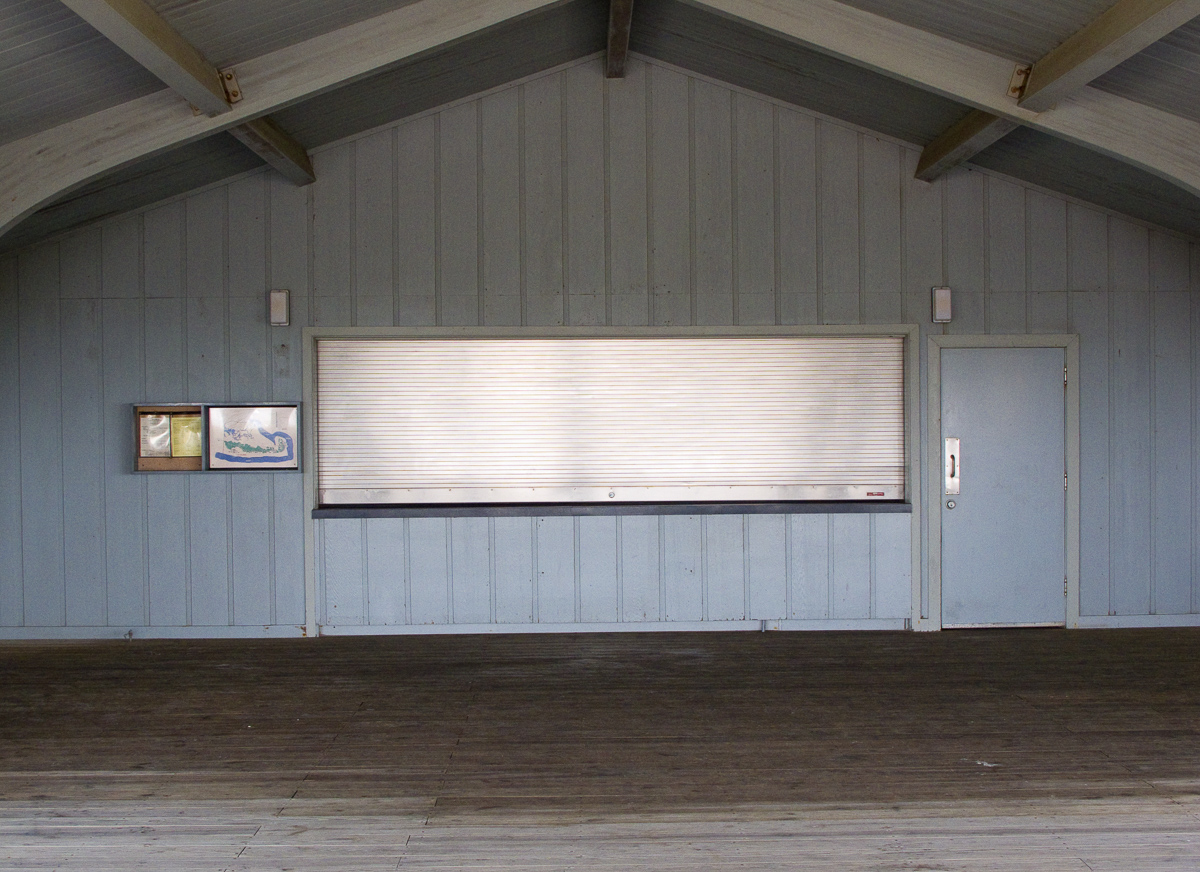 Closed concession stand