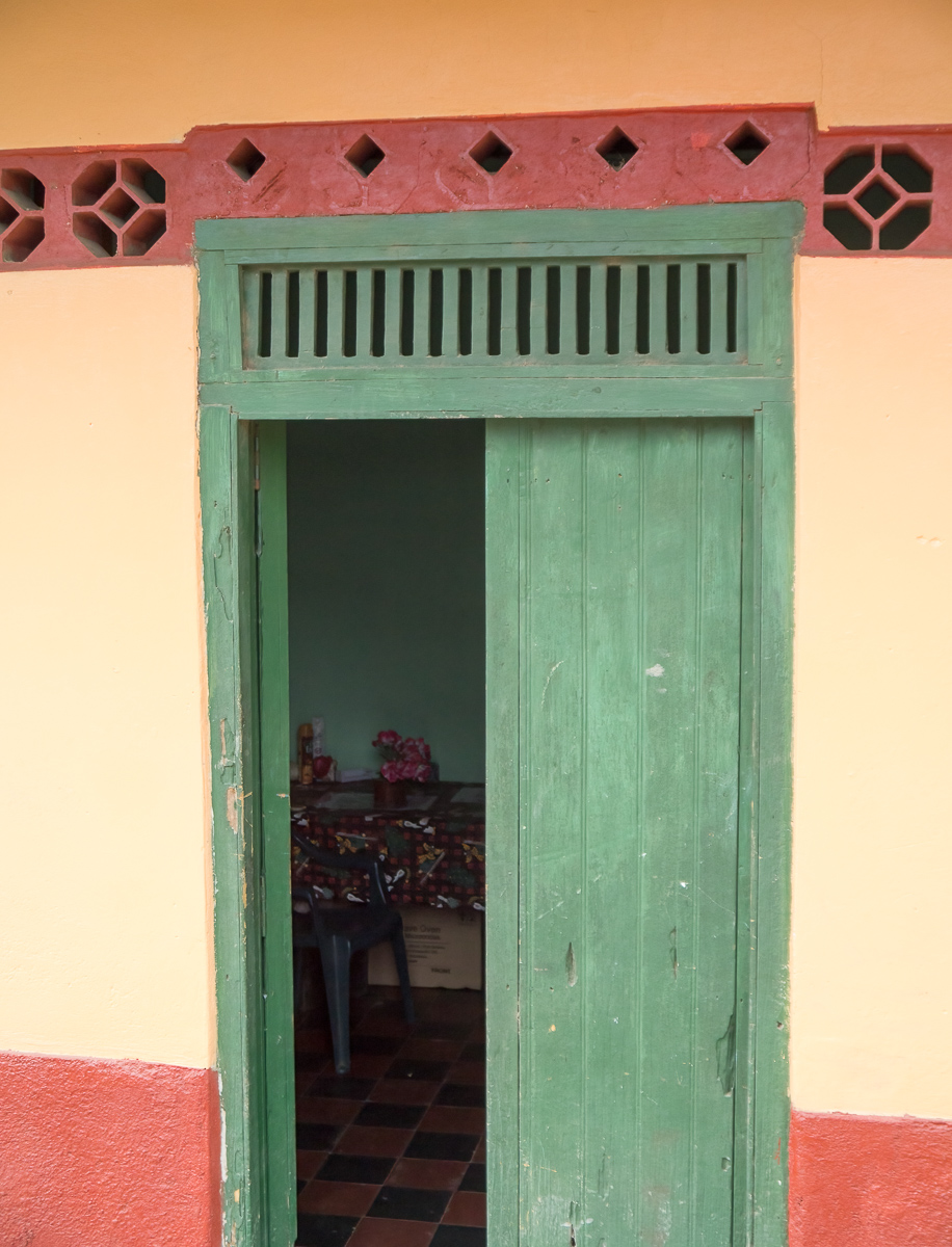 Green door, San Ramón, Nicaragua