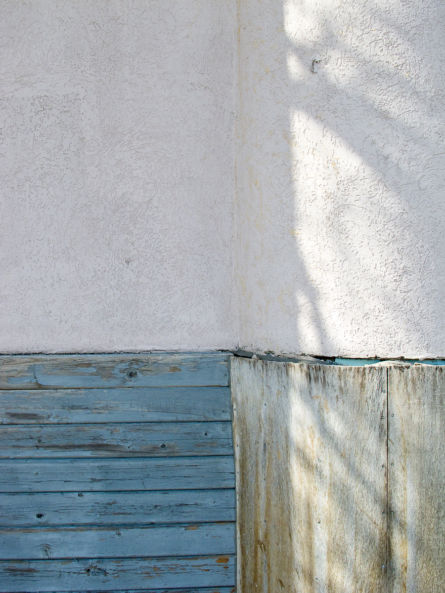 Building detail, shadows