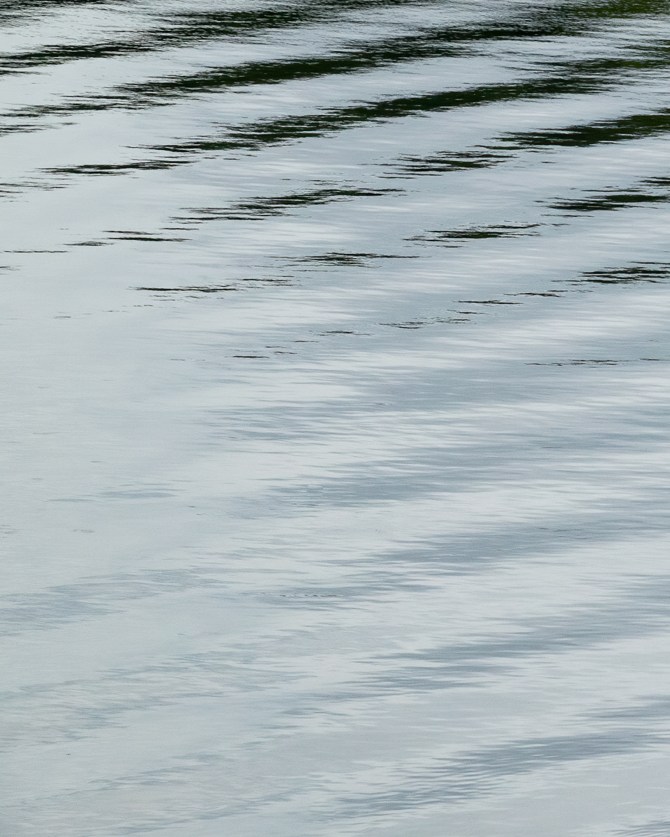 Waves on lake